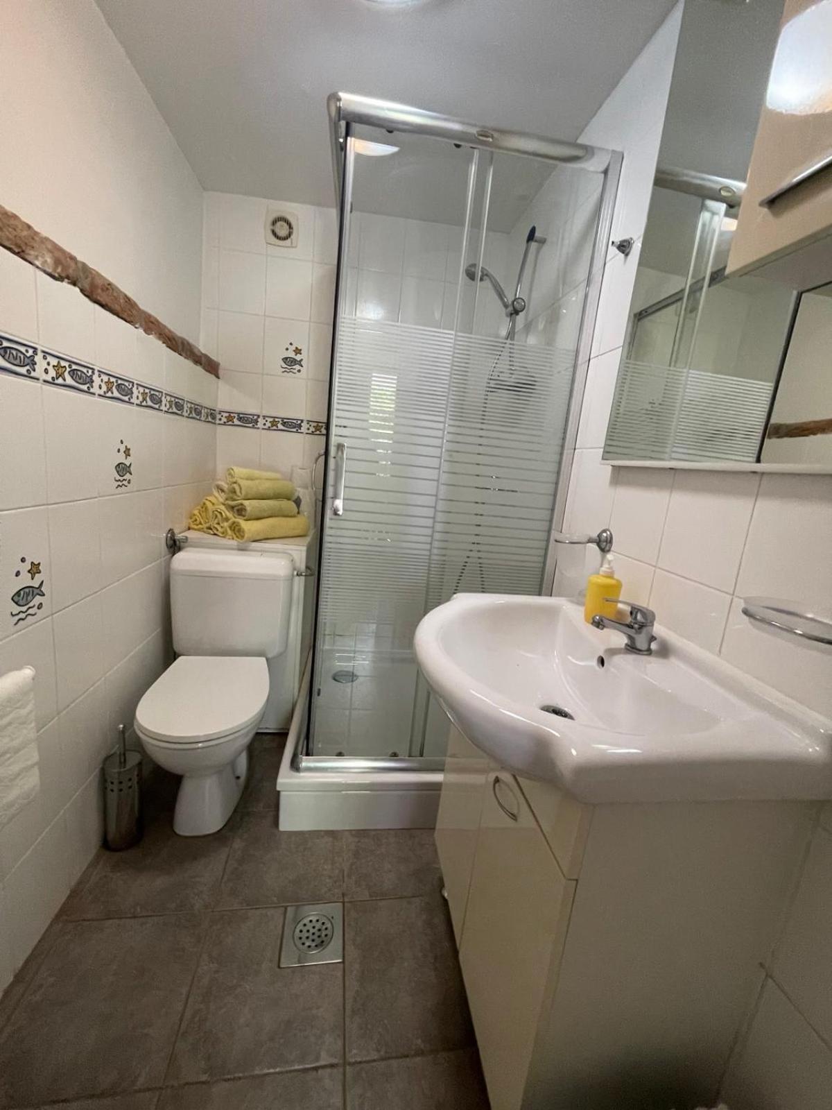Apartment Kalikut بيلي الغرفة الصورة